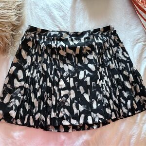 Black and White Patterned Skirt - Banana Republic